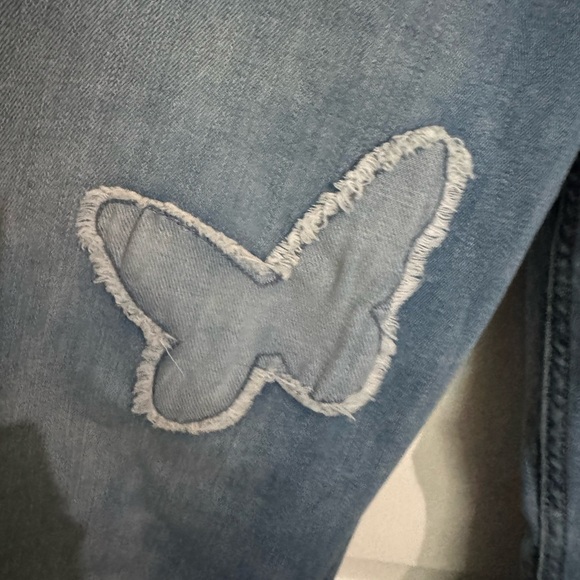 Vintage Hollister Blue Flare butterfly Jeans with Distressed Details - Picture 5 of 13